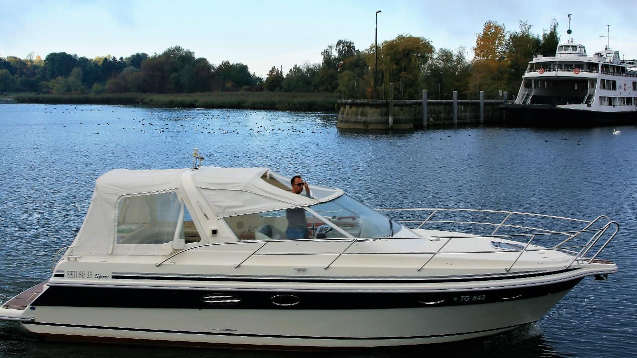 catamaran cuddy cabin