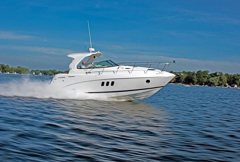 Rinker 370 EX Cabin Cruiser